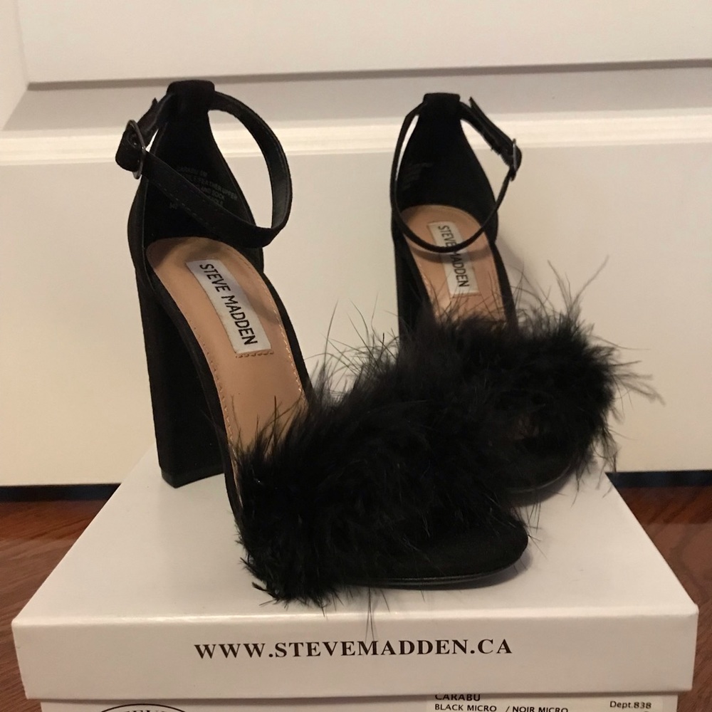 Steve Madden faux feather heel sandals!